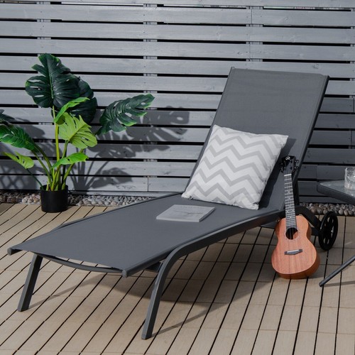Garden sun lounger positions - garden,
